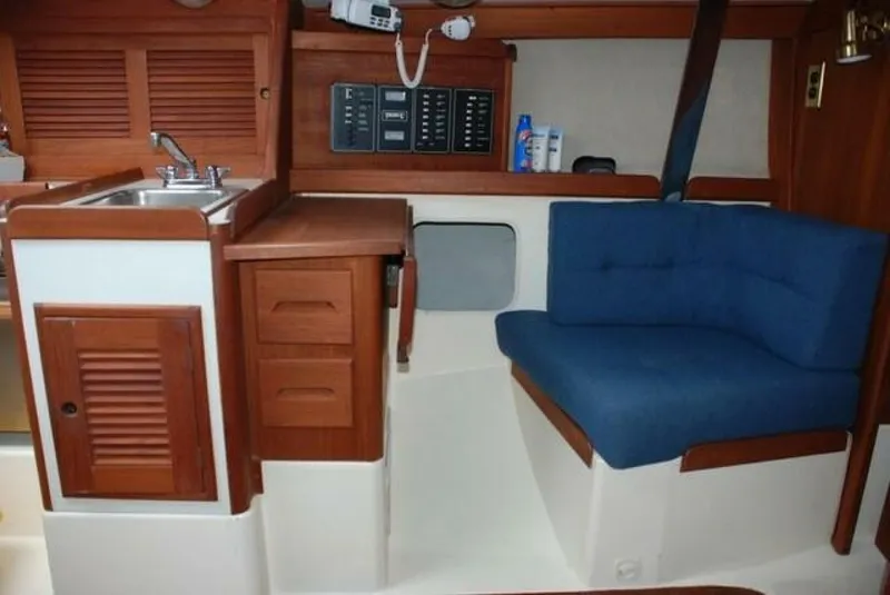 Slide: The Image of Tartan Piper 28 1993 - 15