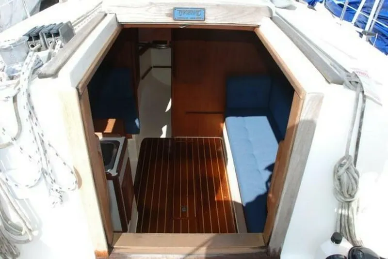 Slide: The Image of Tartan Piper 28 1993 - 4
