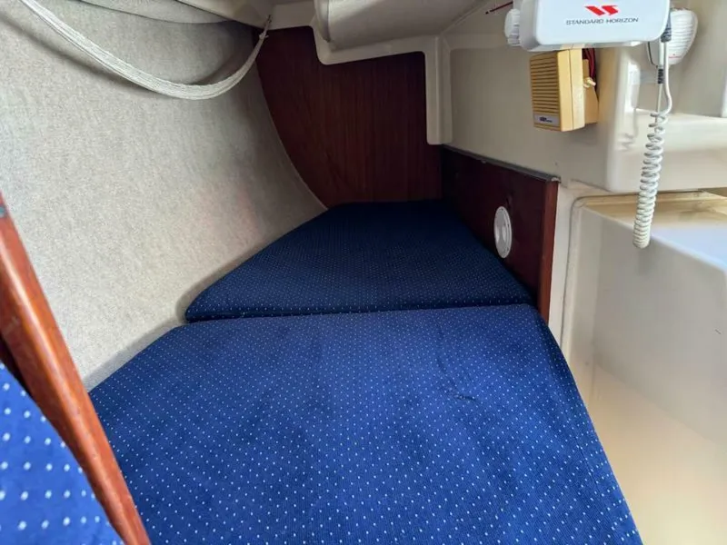 Slide: The Image of Tartan Piper 28 1993 - 7