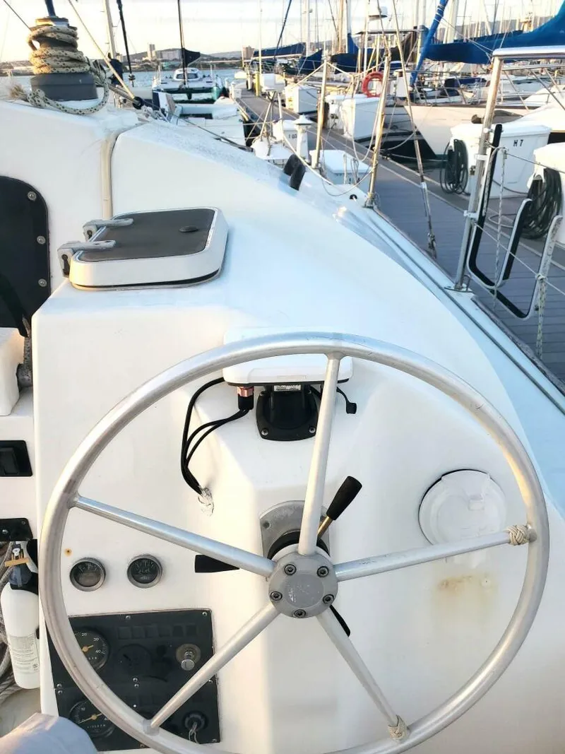 Slide: The Image of Beneteau Blue II 1986 - 10