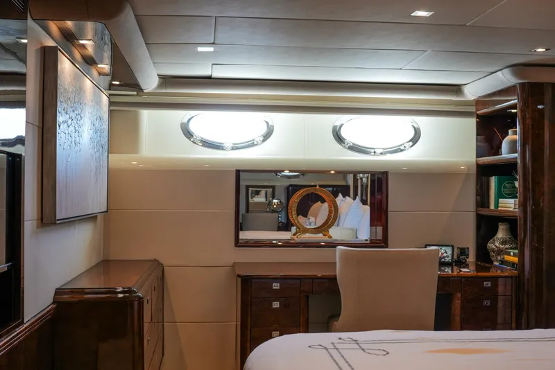 Slide: The Image of Lazzara 94 Motor Yacht 2001 - 28