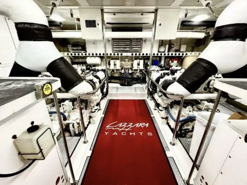 Slide: The Image of Lazzara 94 Motor Yacht 2001 - 58