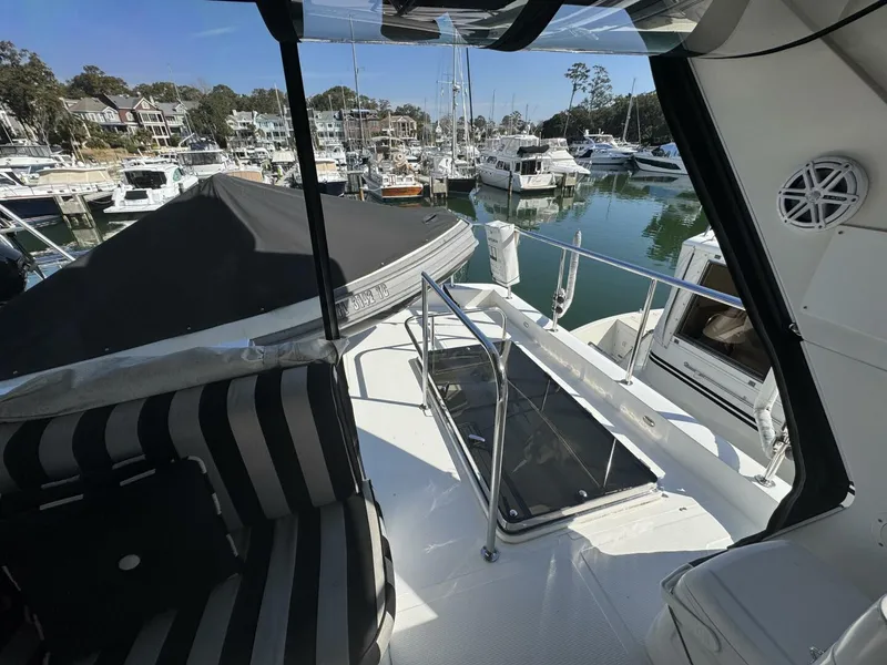 Slide: The Image of Altima 55 Pilothouse 2004 - 10
