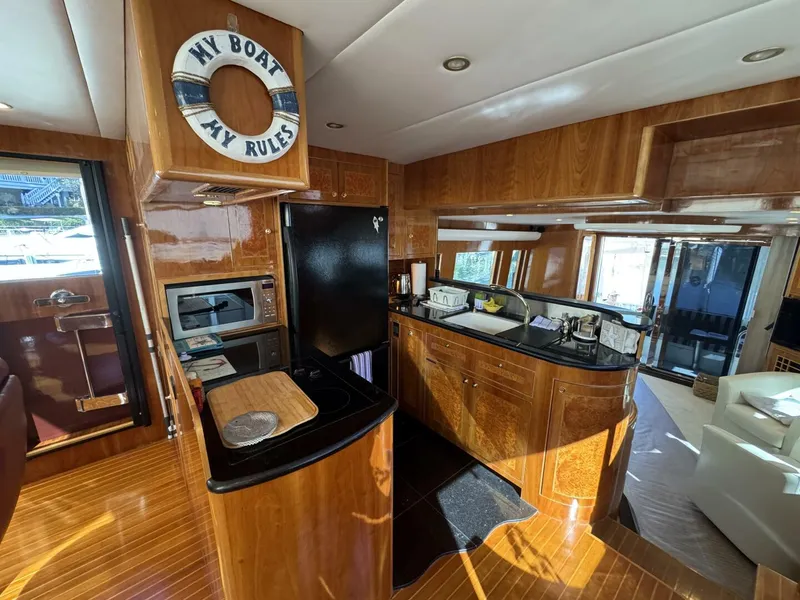 Slide: The Image of Altima 55 Pilothouse 2004 - 26
