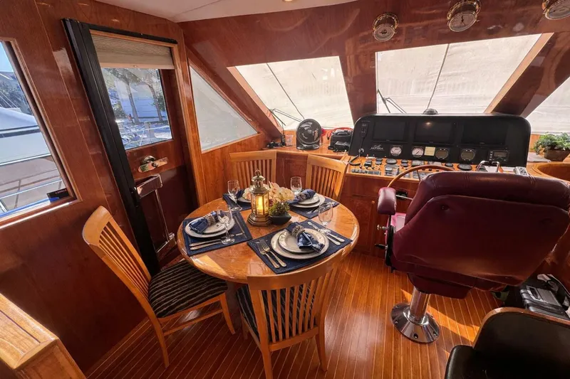 Slide: The Image of Altima 55 Pilothouse 2004 - 29