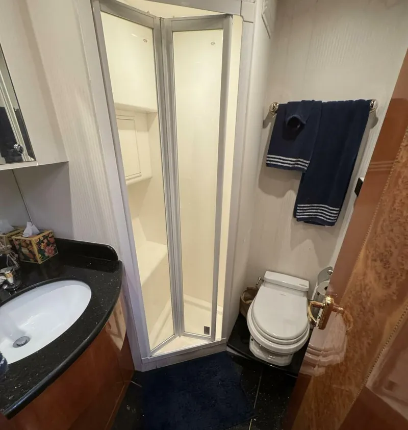 Slide: The Image of Altima 55 Pilothouse 2004 - 36