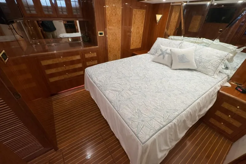 Slide: The Image of Altima 55 Pilothouse 2004 - 38