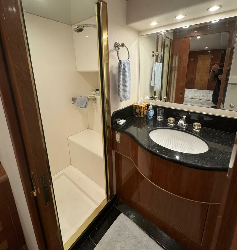 Slide: The Image of Altima 55 Pilothouse 2004 - 42
