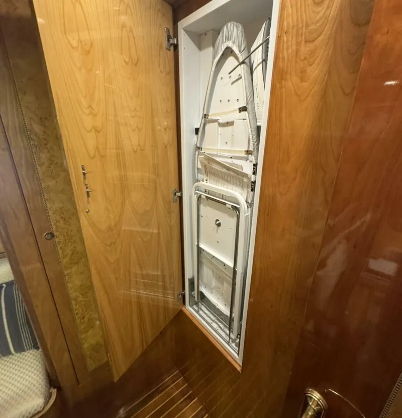 Slide: The Image of Altima 55 Pilothouse 2004 - 48