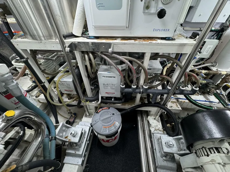 Slide: The Image of Altima 55 Pilothouse 2004 - 59