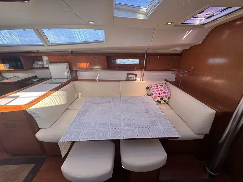 Slide: The Image of Beneteau 49 2009 - 17