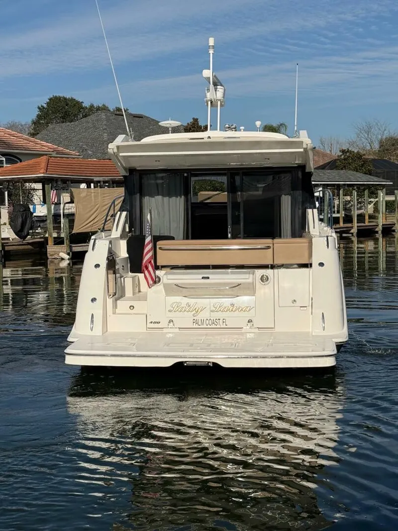 Slide: The Image of Sea Ray 40 Sundancer 2016 - 36
