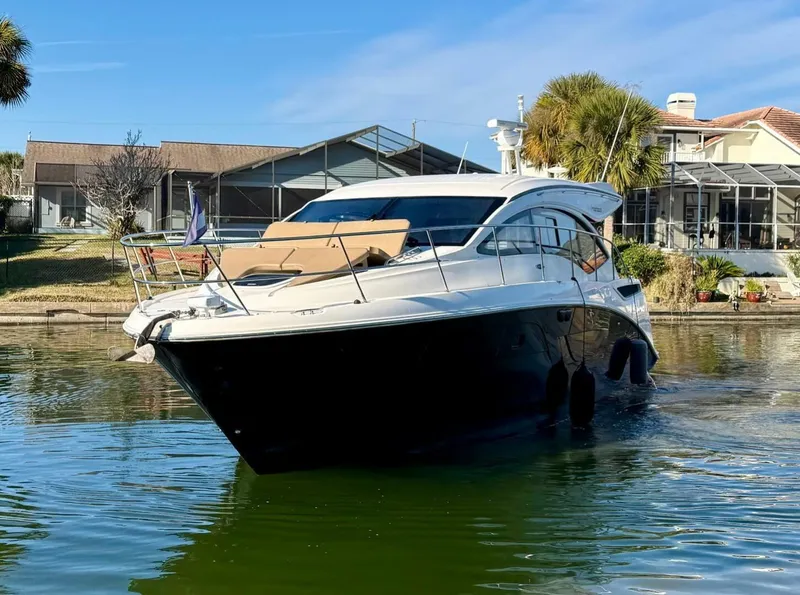 Slide: The Image of Sea Ray 40 Sundancer 2016 - 39
