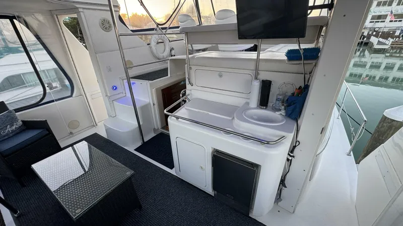 Slide: The Image of Sea Ray 420 Aft Cabin 2000 - 10