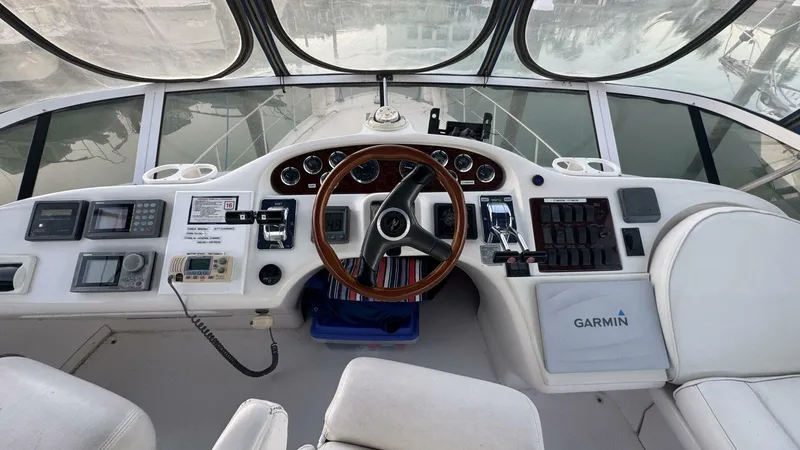 Slide: The Image of Sea Ray 420 Aft Cabin 2000 - 16
