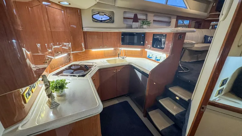 Slide: The Image of Sea Ray 420 Aft Cabin 2000 - 27