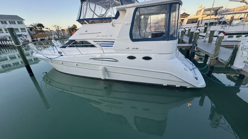 Slide: The Image of Sea Ray 420 Aft Cabin 2000 - 3