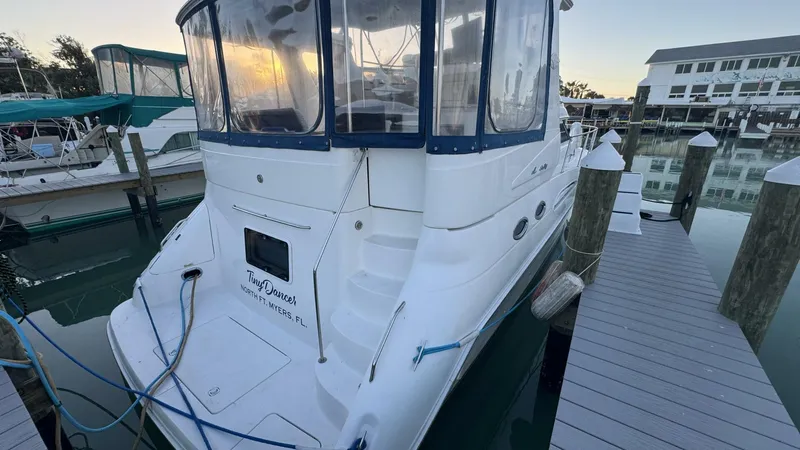 Slide: The Image of Sea Ray 420 Aft Cabin 2000 - 6