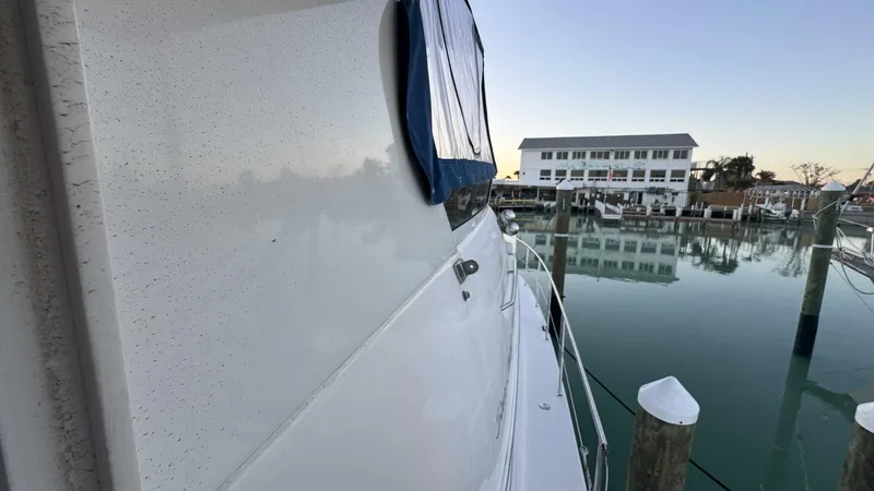 Slide: The Image of Sea Ray 420 Aft Cabin 2000 - 62