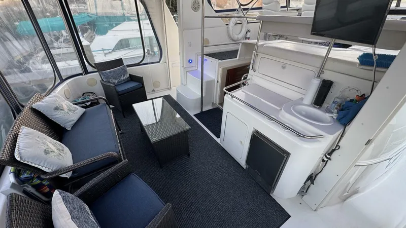 Slide: The Image of Sea Ray 420 Aft Cabin 2000 - 8