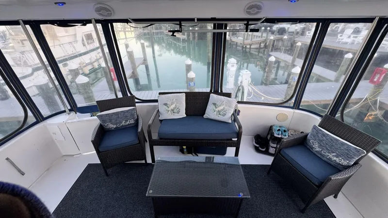 Slide: The Image of Sea Ray 420 Aft Cabin 2000 - 9