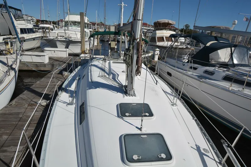 Slide: The Image of Beneteau Oceanis 331 2002 - 11