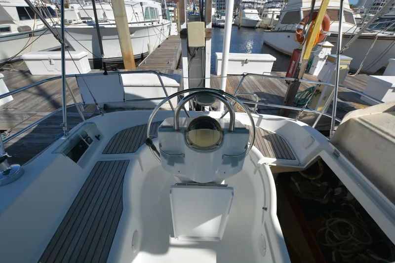 Slide: The Image of Beneteau Oceanis 331 2002 - 13