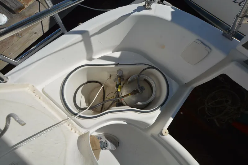Slide: The Image of Beneteau Oceanis 331 2002 - 16