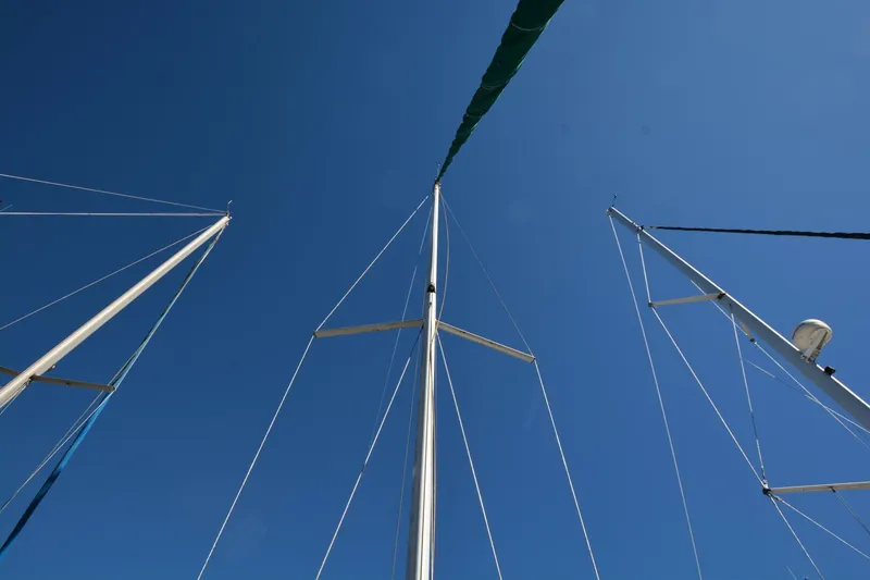 Slide: The Image of Beneteau Oceanis 331 2002 - 18