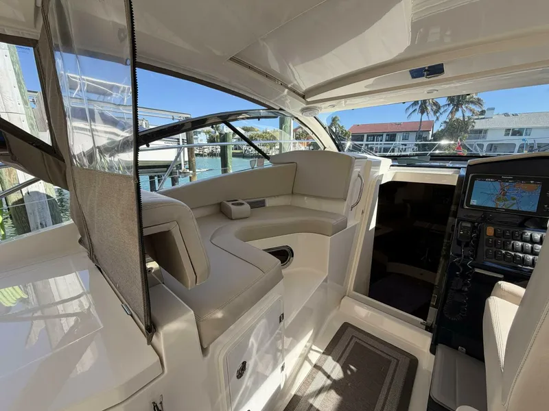Slide: The Image of Pursuit SC 365i 2014 - 9