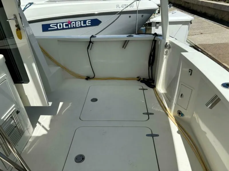 Slide: The Image of Sabreline 36 Sedan 2004 - 23