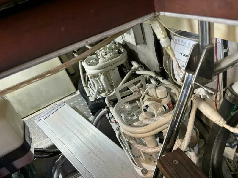 Slide: The Image of Sabreline 36 Sedan 2004 - 60