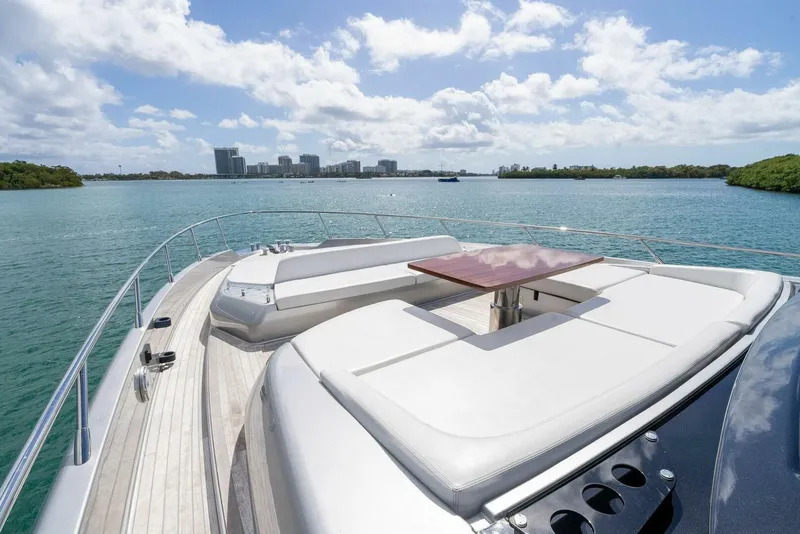 Slide: The Image of Riva 68 Diable 2023 - 15