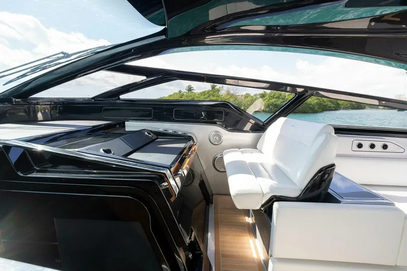 Slide: The Image of Riva 68 Diable 2023 - 22