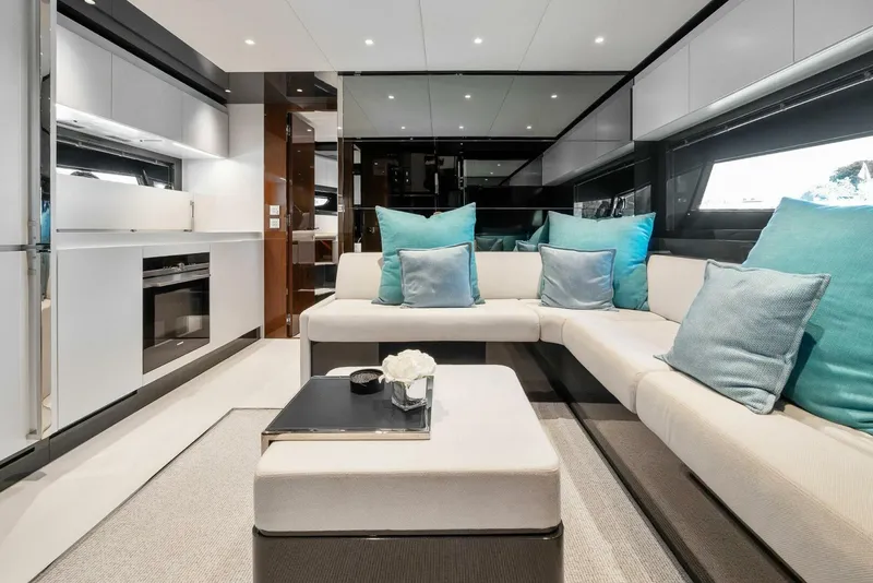 Slide: The Image of Riva 68 Diable 2023 - 29