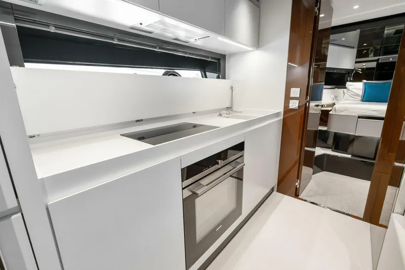 Slide: The Image of Riva 68 Diable 2023 - 32