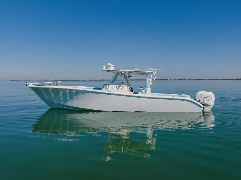 The Image of Yellowfin Offshore 2015 - 0