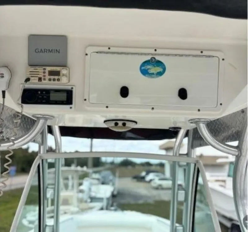 Slide: The Image of Center Console Scarab 2013 - 4