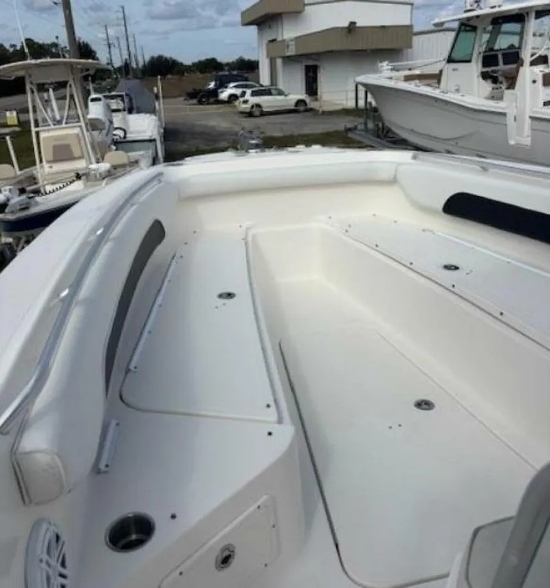 Slide: The Image of Center Console Scarab 2013 - 7