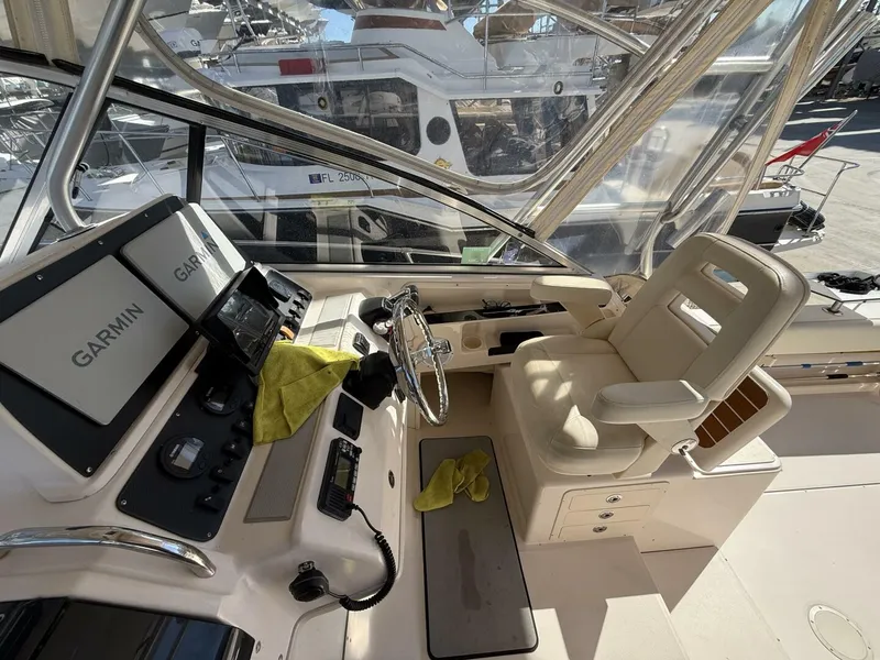 Slide: The Image of Grady-White Marlin 300 2007 - 11