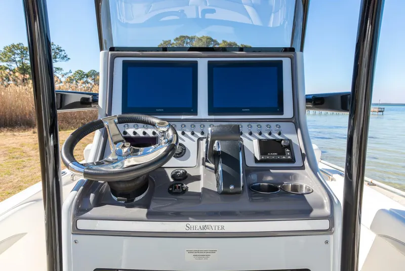 Slide: The Image of Shearwater 260 SS Carolina 2023 - 12