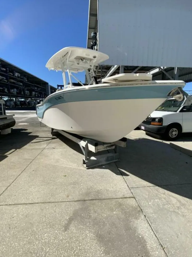 Slide: The Image of Sea Fox 228 Commander 2022 - 2