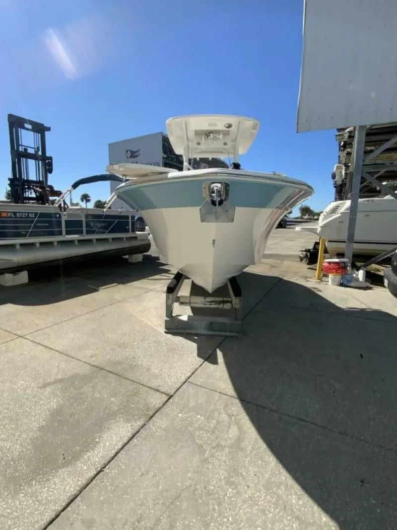 Slide: The Image of Sea Fox 228 Commander 2022 - 3