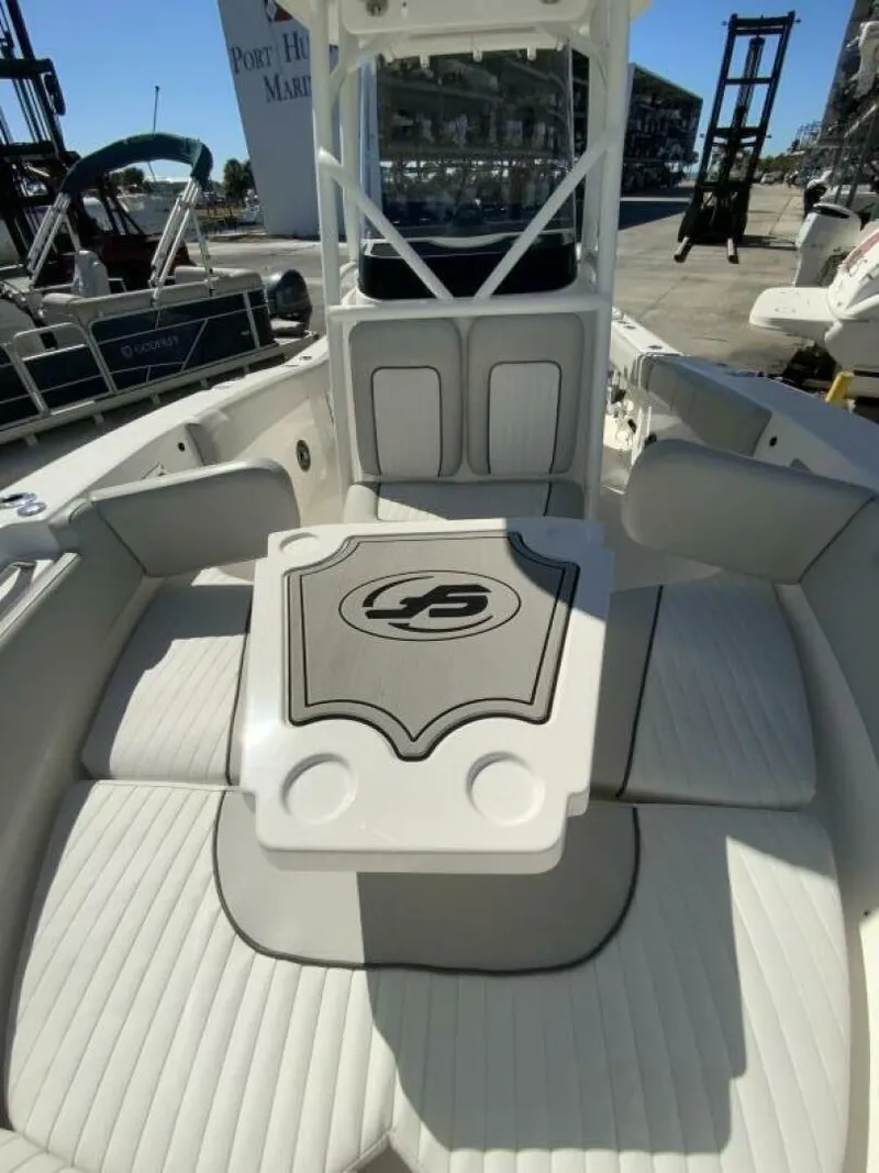 Slide: The Image of Sea Fox 228 Commander 2022 - 33