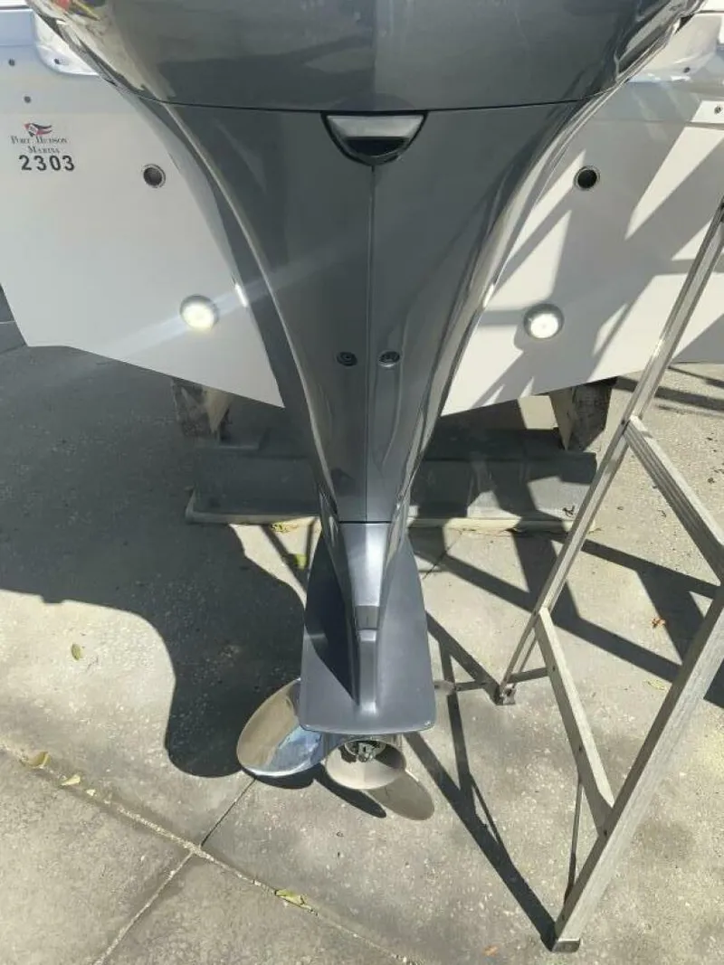 Slide: The Image of Sea Fox 228 Commander 2022 - 49