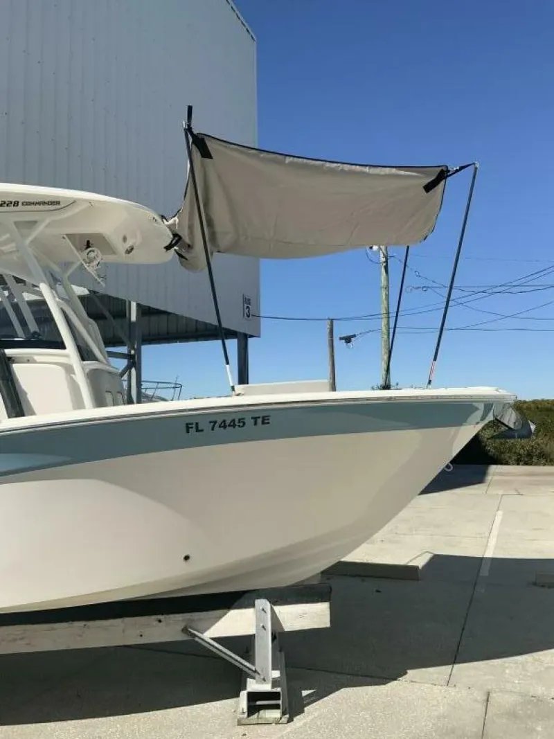 Slide: The Image of Sea Fox 228 Commander 2022 - 50