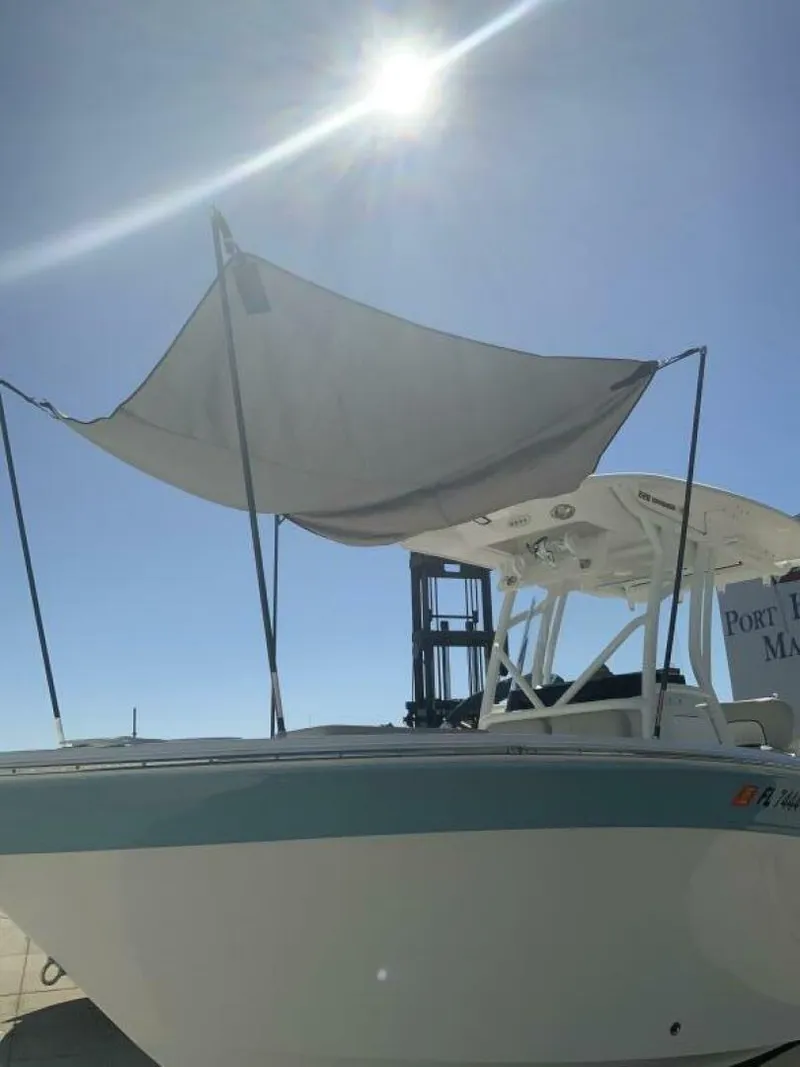 Slide: The Image of Sea Fox 228 Commander 2022 - 52