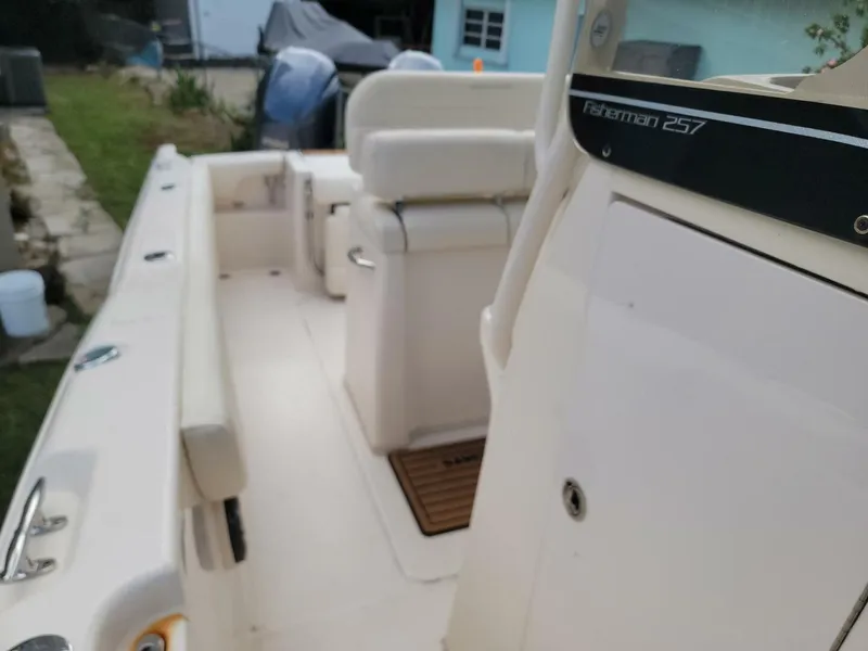 Slide: The Image of Grady-White Fisherman 257 2019 - 20