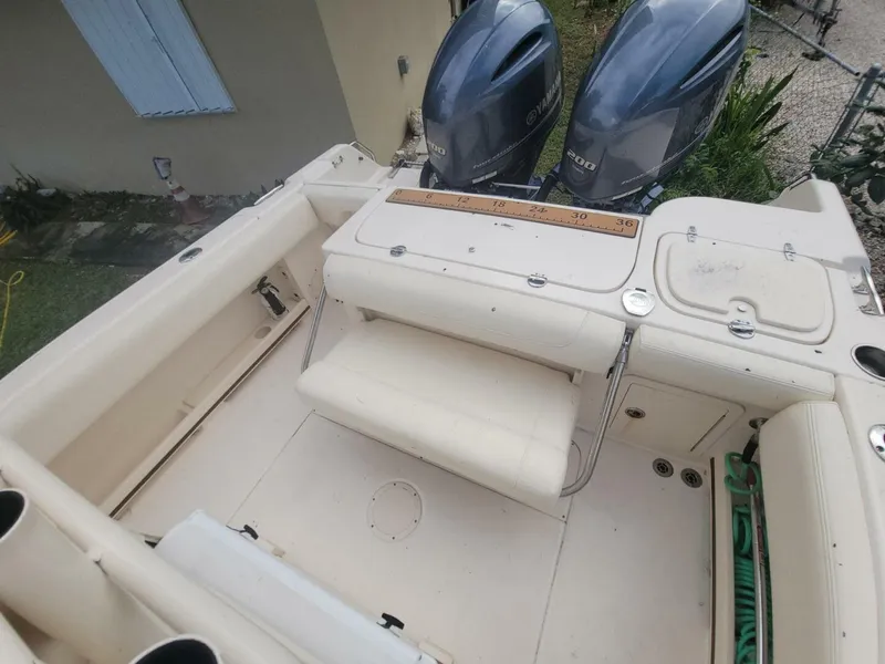 Slide: The Image of Grady-White Fisherman 257 2019 - 27