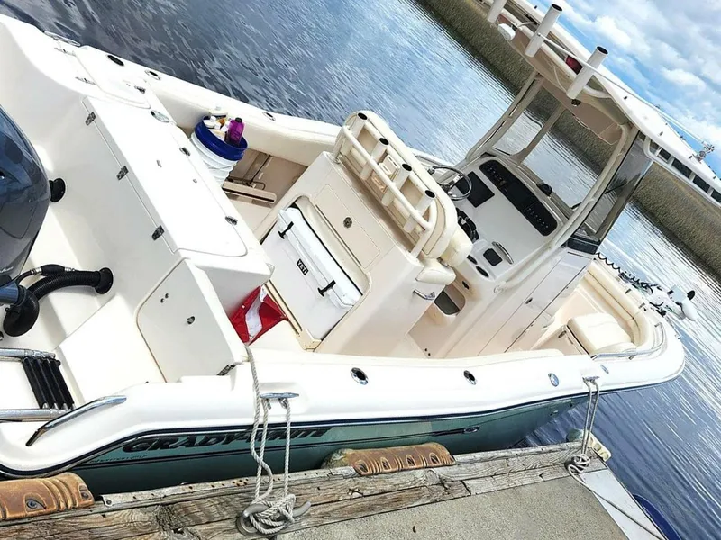 Slide: The Image of Grady-White Fisherman 257 2019 - 4